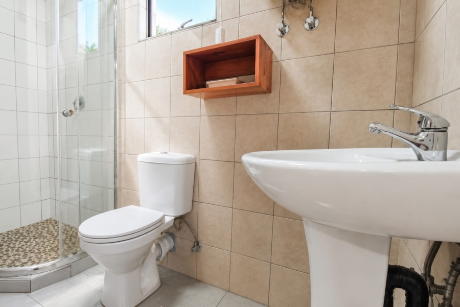 5 Bedroom Property for Sale in Ladybrand Free State